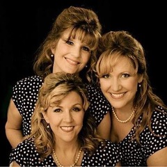 The Andrews Sisters – Music and Memories